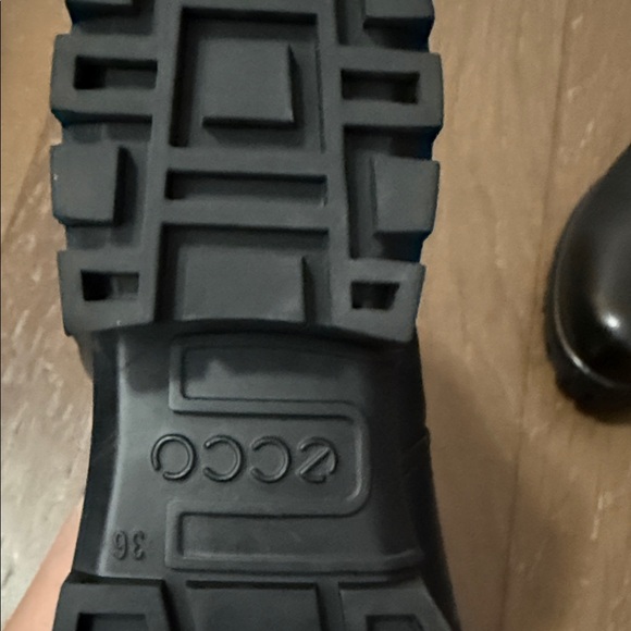 Ecco Black Ankle Boots with Metallic Detail - Picture 2 of 11